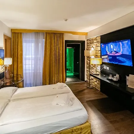 Boutique Exclusive 4* Trente