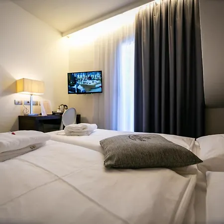 Boutique Exclusive 4* Trento