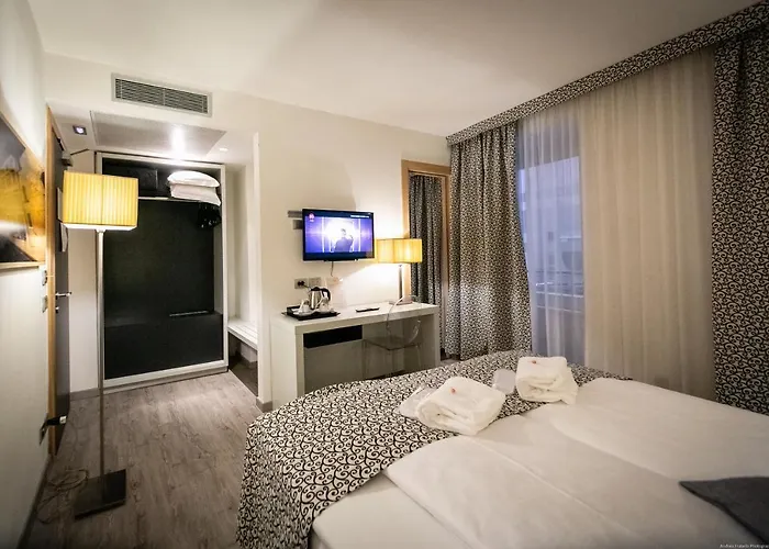 Boutique Exclusive トレント