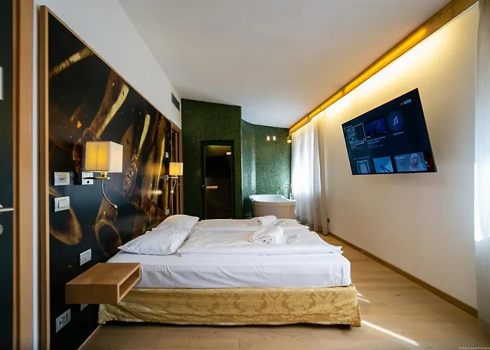 Boutique Exclusive ホテル トレント