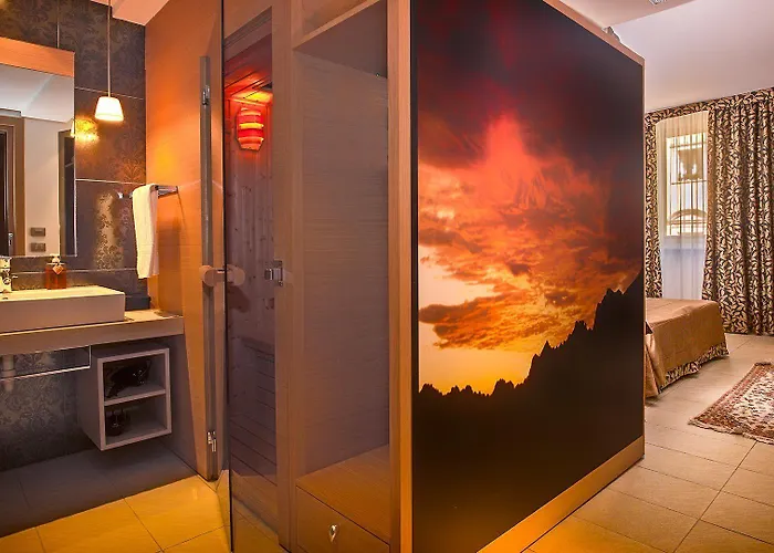 Boutique Exclusive 4* トレント