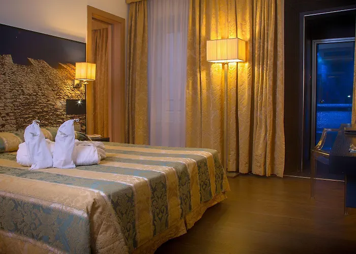 Boutique Exclusive ホテル 4*